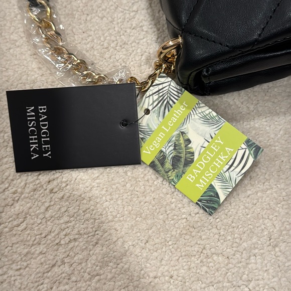 NWT Badgley Mischka Quilted Black Crossbody Bag with Gold Hardware, Studs … - Picture 3 of 8